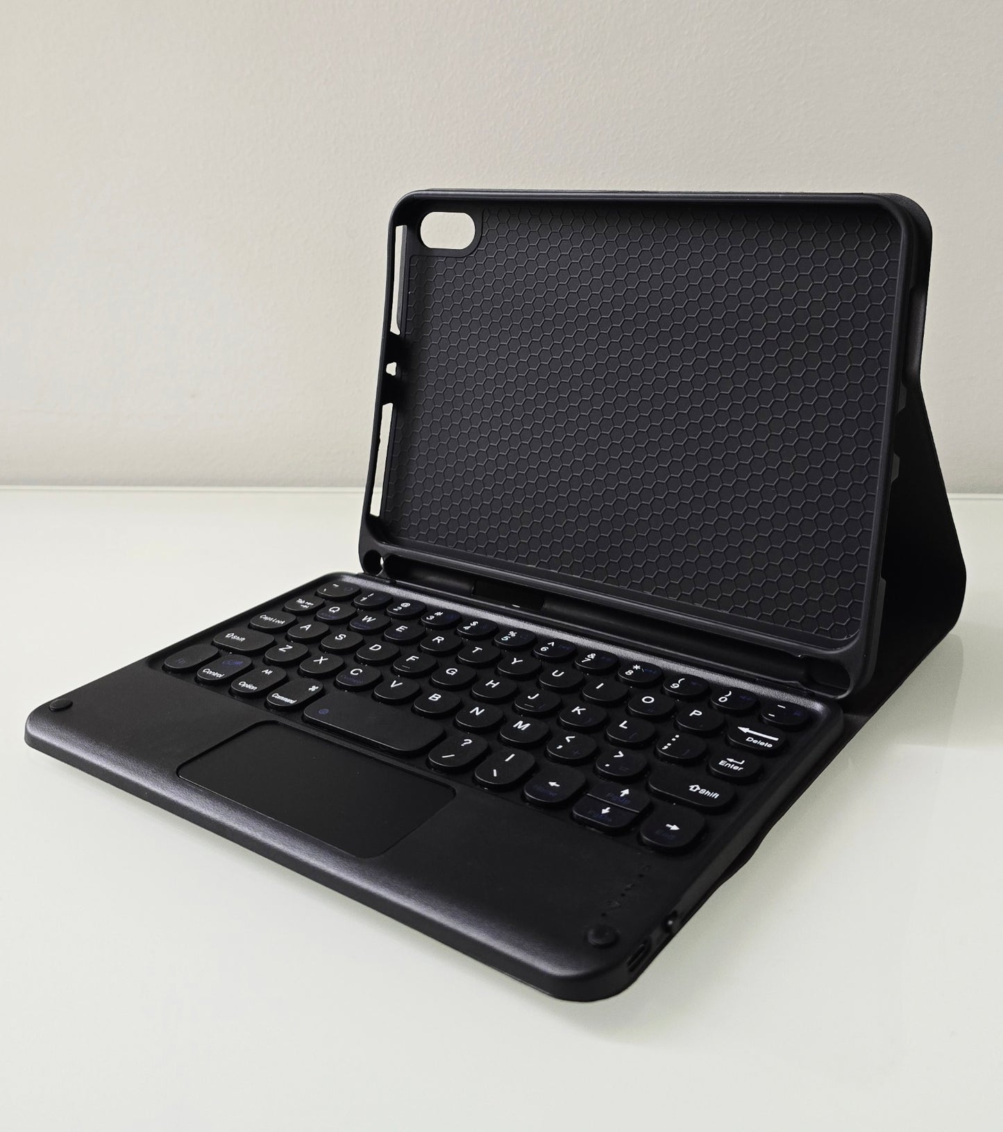 iPad Mini 7 / Mini 6 Premium Bluetooth Keyboard with Track Pad & Leather Case / Pen Holder